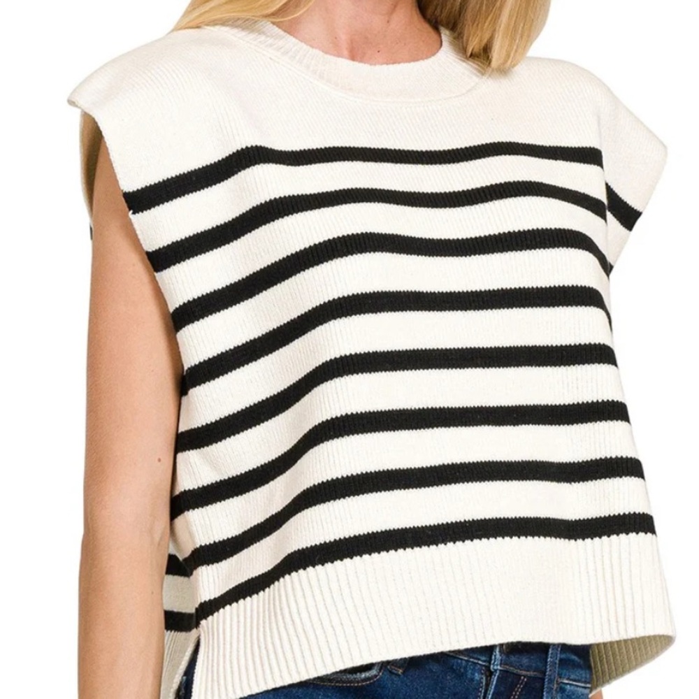 Zenana Oversized Crew Neck Striped Sleeveless Sweater Vest, Large